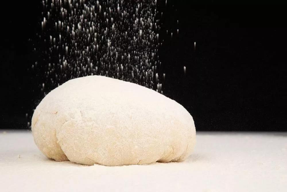 餛飩、刀削面、面條、肉夾饃、餡餅、發(fā)面油餅的和面方法及配方