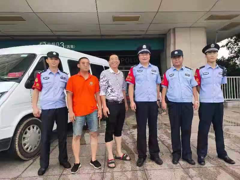 洪水無情，人有情